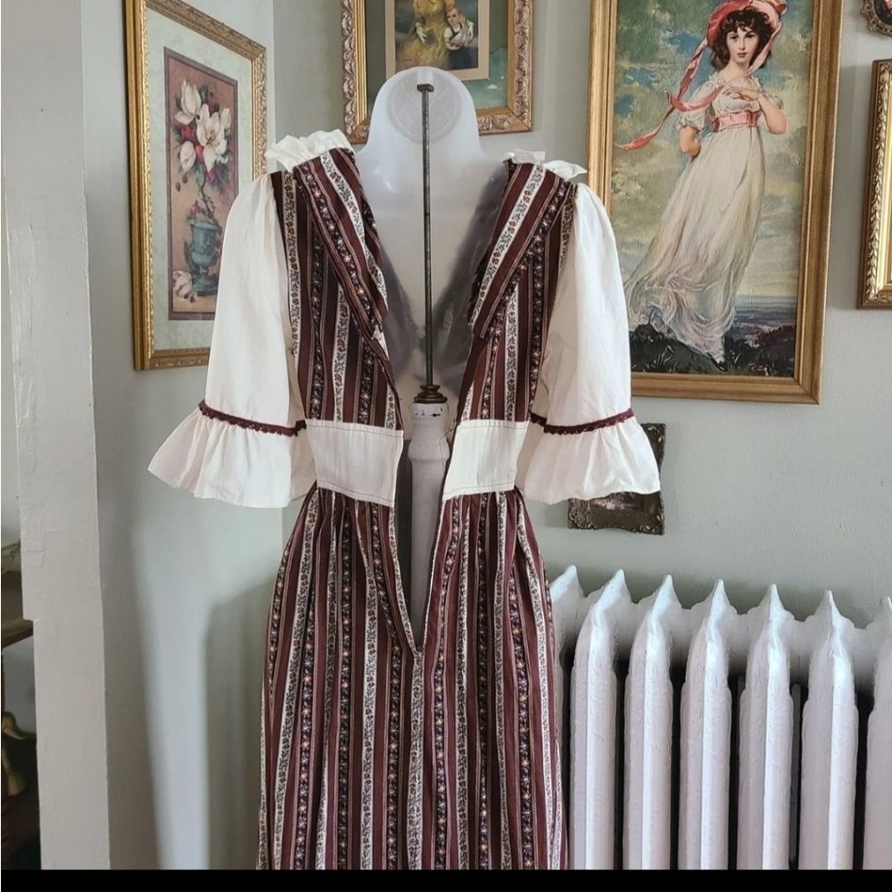 1970s Vintage Maxi Dress - Picture 10 of 12